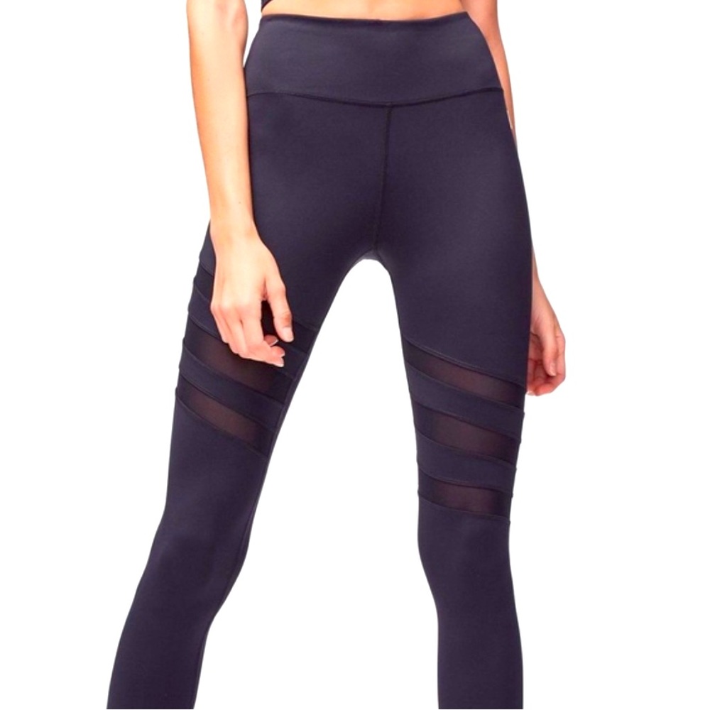 Good American Performance Break Through Leggings … - image 1